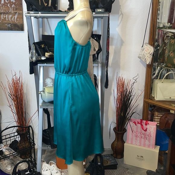 ⭐️You will get 2 great used condition dresses size 3 & small - Picture 12 of 14